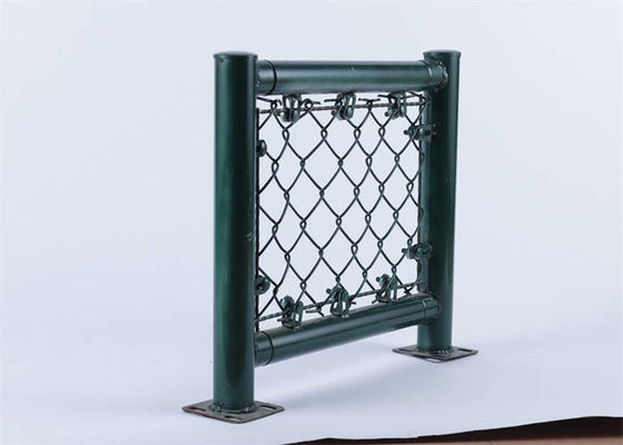 Kettenglied Wire Mesh Zaun Korrosionsbeständig Plus Rasierdrahtzaun Zaun
